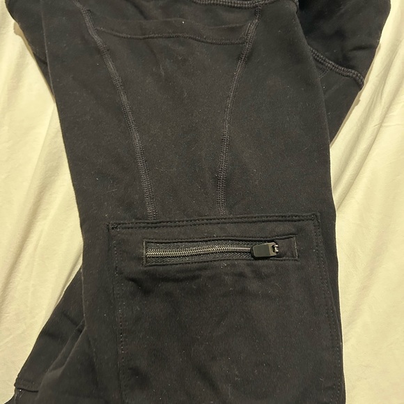 Athleta Girl Leggings WITH 2 SETS OF POCKETS! - Picture 4 of 4